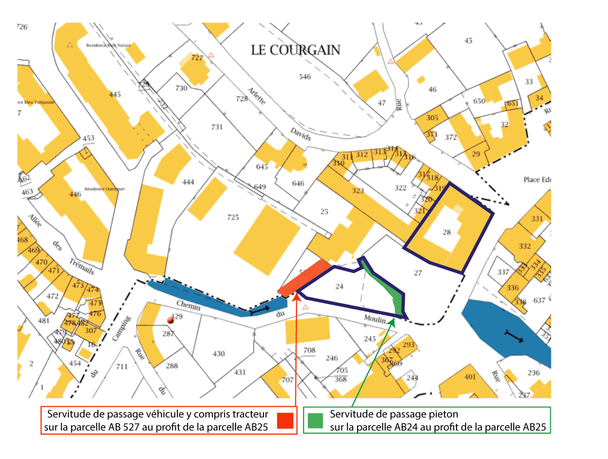 Plan cadastral avec servitudes de passage indiquées.